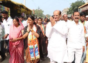 विरोधकांनी तापवलेल्या राजकारणाच्या मुशित रोहिणी ताई खडसे यांच्या सेवकार्याचे बावनकशी सोने निरखेल- ईश्वर रहाणे