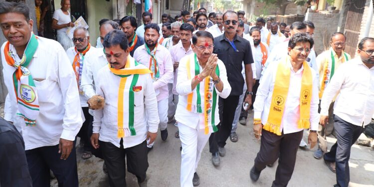 जळगाव ग्रामीणचा सर्वांगिण विकास हाच गुलाबराव देवकरांचा ध्यास