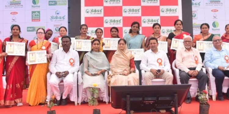 ॲग्रोवर्ल्ड कृषी प्रदर्शन खान्देशचे भूषण : खा. स्मिताताई वाघ