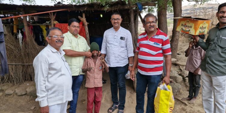 डॉ. डिगंबर महाले यांचा वाढदिवस सामाजिक उपक्रमांनी साजरा