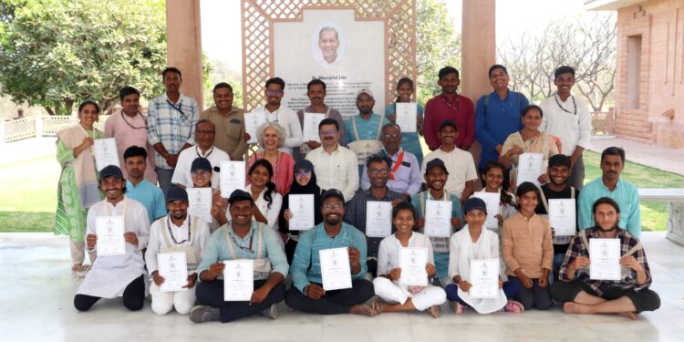 समस्यांना उत्तर शोधणाऱ्या युवकांची राष्ट्राला गरज : डॉ. लेकुरवाळे