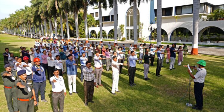 जैन इरिगेशन सिस्टीम्सच्या आस्थापनांमध्ये ५४ राष्ट्रीय सुरक्षा सप्ताह साजरा