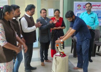 बालरंगभूमी परिषद व गोदावरी फाऊंडेशनतर्फे आयोजित मोफत आरोग्य शिबिराचा ४५ कलावंतांनी घेतला लाभ