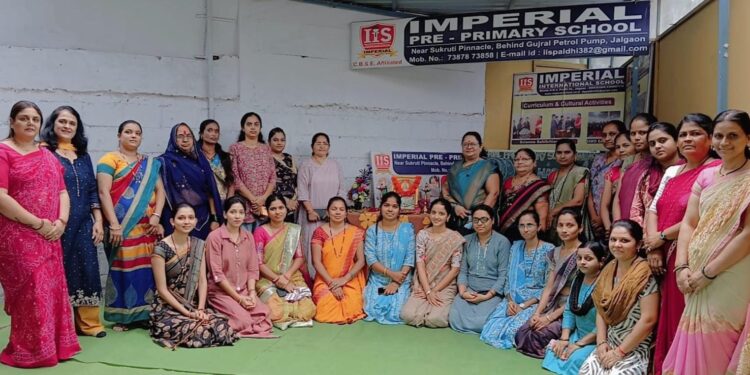 इम्पिरियल प्री-प्रायमरी स्कूल, जळगाव येथे गुरुपौर्णिमा उत्साहात साजरी