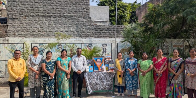 संत ज्ञानेश्वर विद्यालयात चरित्र वाचन सत्र