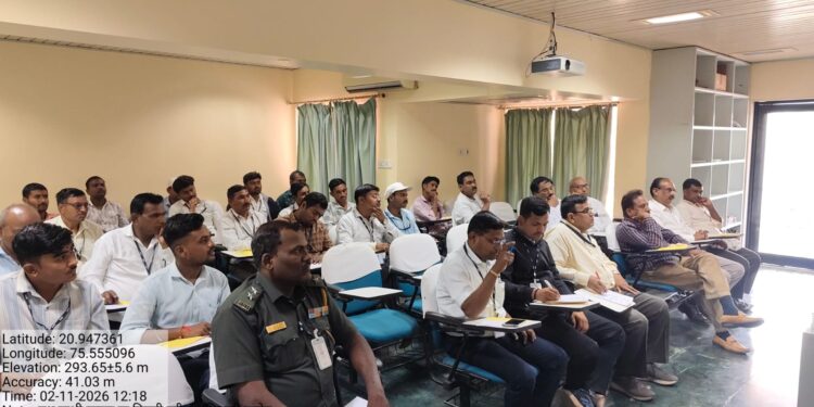 शेतीमध्ये उत्पन्न वाढीसाठी मधमाश्यांचे महत्त्व – संजय मारणे