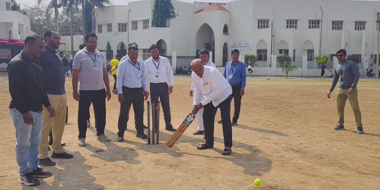 इकरा एच. जे. थीम कॉलेज ऑफ आर्ट्स अँड सायन्स येथे वार्षिक क्रीडा महोत्सव उत्साहात संपन्न